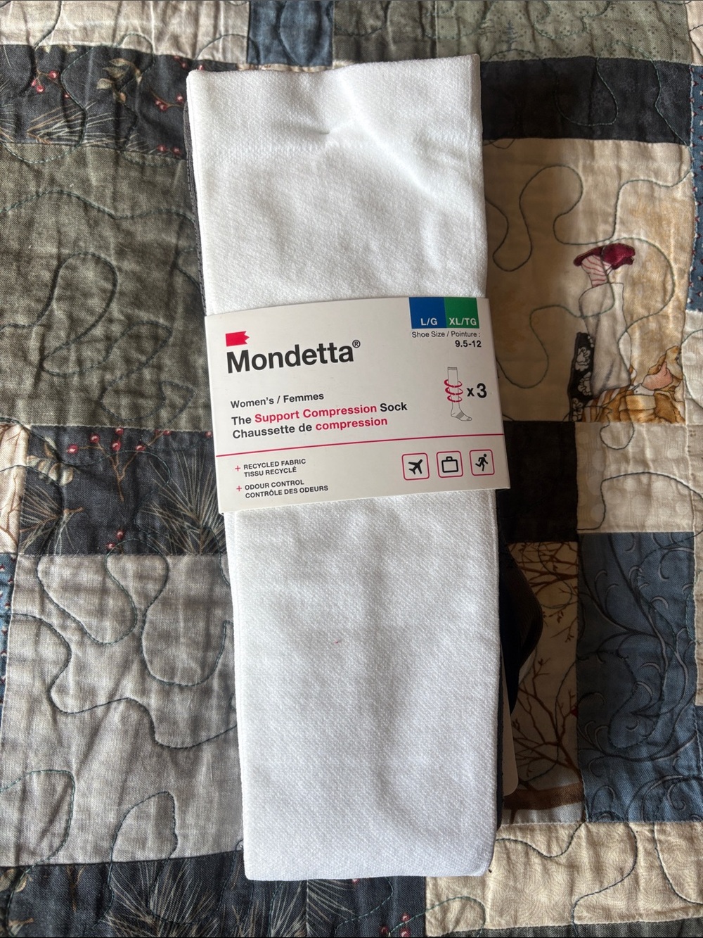 Mondetta White Women's Support Compression Socks - Single Pair